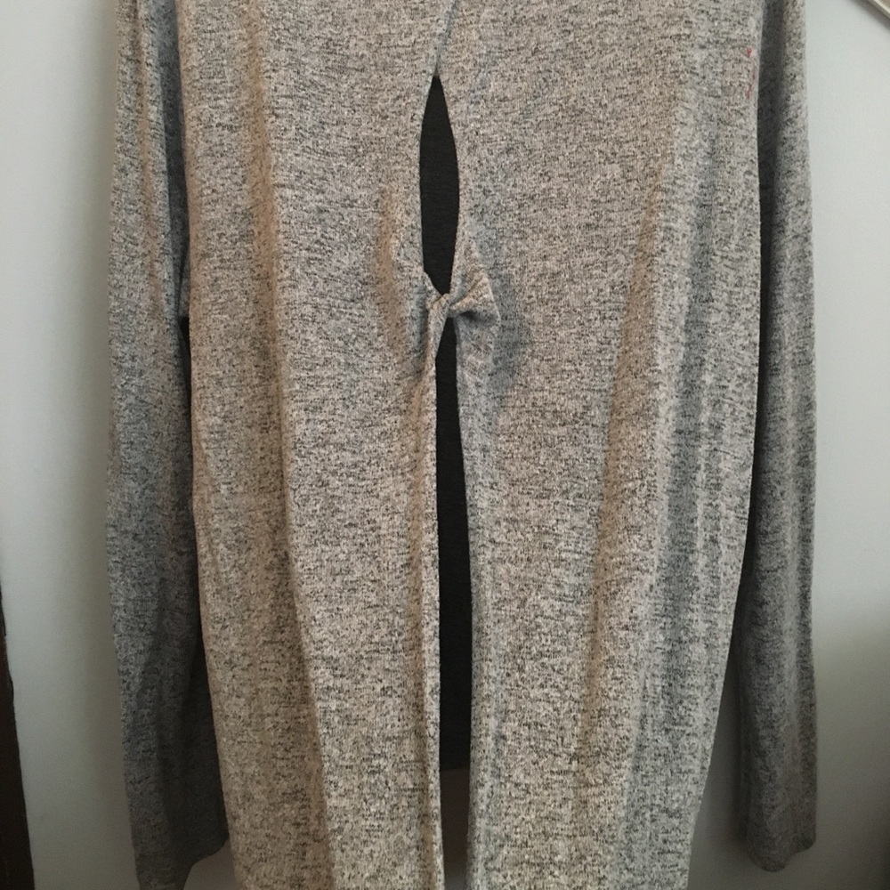 Back Slit Tshirt